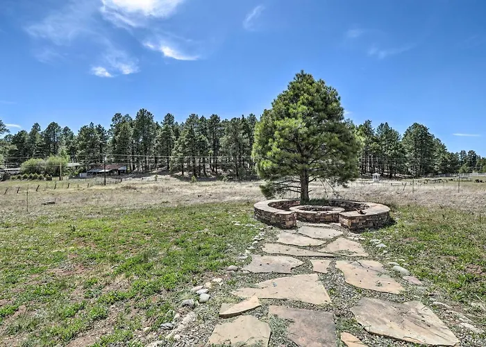 Modern Flagstaff Home: Deck, Patio + Fire Pit * Mountainaire